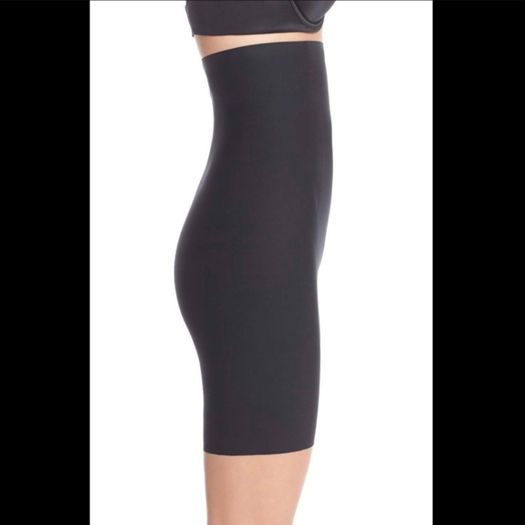 NWT Spanx Thinstincts High Waist Mid-Thigh Shorts‎ Black [SZ Medium ] - Picture 2 of 7